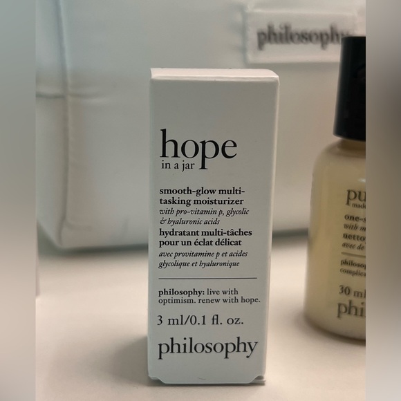 NEW PHILOSOPHY 4 PIECE MEET THE BESTSELLERS GIFT WITH COSMETIC BAG DECEMBER 2025 - Picture 3 of 12